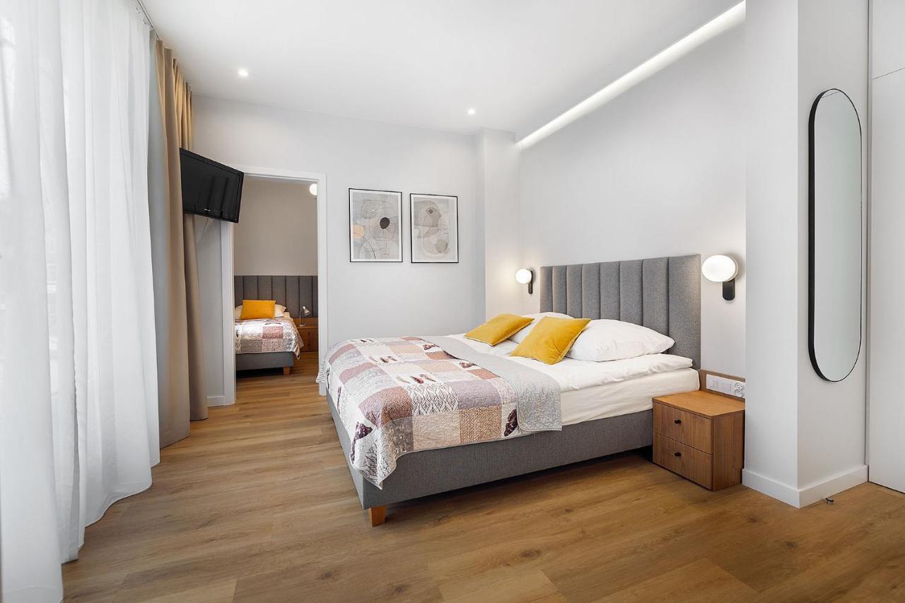 Apartamenty Familijne Kudowa Zdroj Ngoại thất bức ảnh